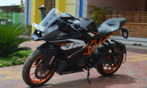 KTM Duke 390: 398cc Engine, ABS, Quick Shifter and More at Great Price