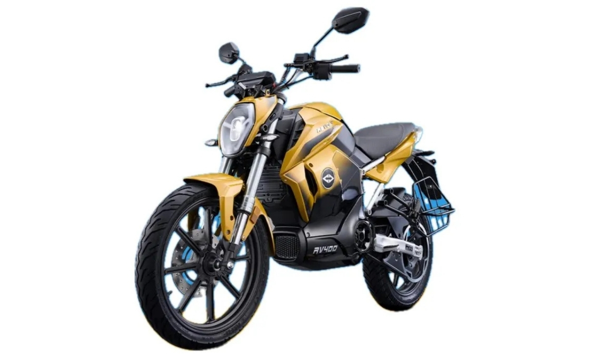 Revolt RV400